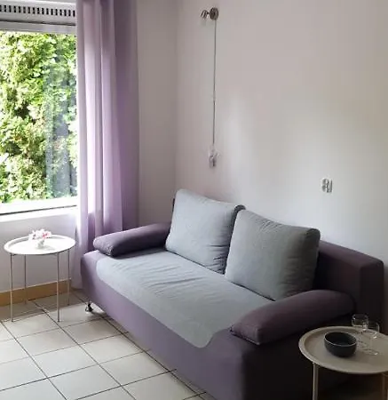 Sowa Nad Jeziorem Gm Murowana Goslina Holiday home *