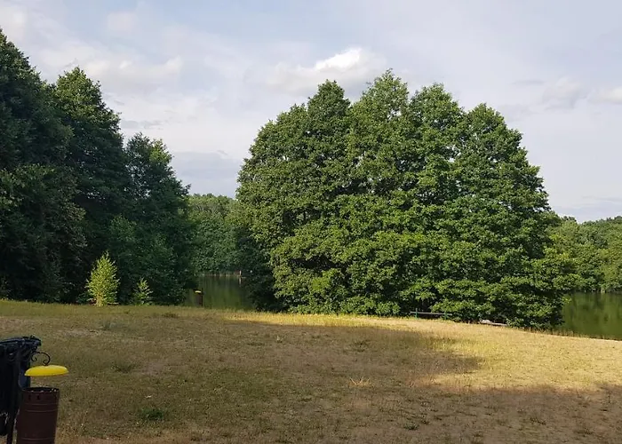 Sowa Nad Jeziorem Gm Murowana Goslina בית נופש *